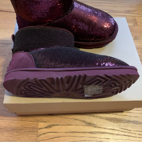 Maroon Girls Glitters Uggs size 5 - Picture 3 of 6
